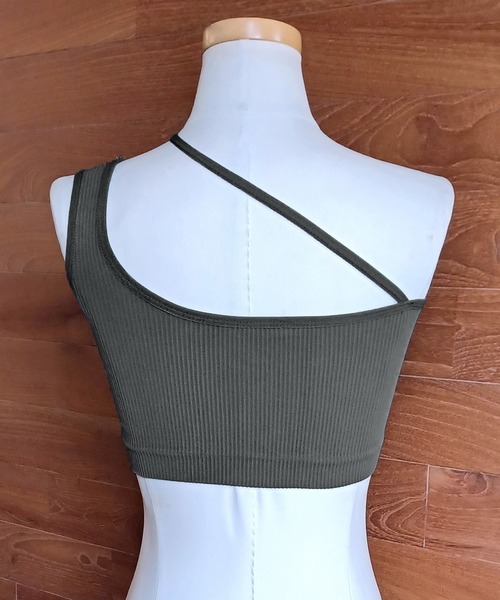 styiro(スタイロ)の「カップインアシメシームレスブラトップキャミ ノンワイヤー(キャミソール・レディース・グレー/ブラック/ホワイト/モカ・S)」の10枚目の写真