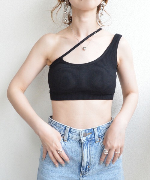 styiro(スタイロ)の「カップインアシメシームレスブラトップキャミ ノンワイヤー(キャミソール・レディース・グレー/ブラック/ホワイト/モカ・S)」の15枚目の写真
