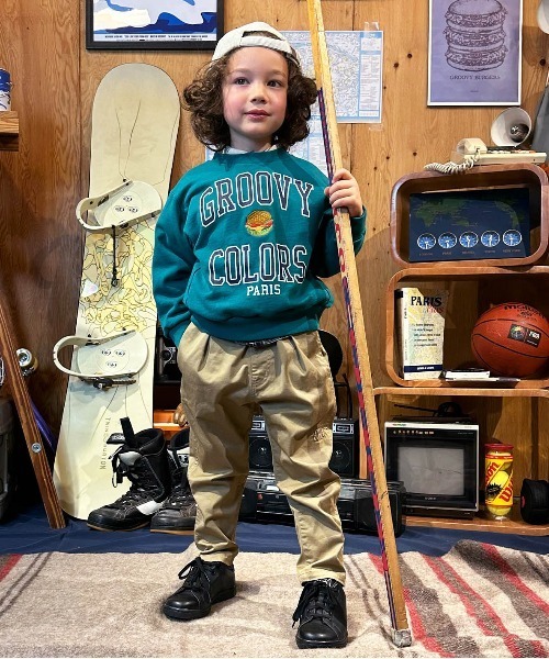 GROOVY COLORS(グルービーカラーズ)の「GROOVY COLORS PARIS Sweatshirt(スウェット・キッズ・ブラック/グリーン・100/110/120)」の7枚目の写真