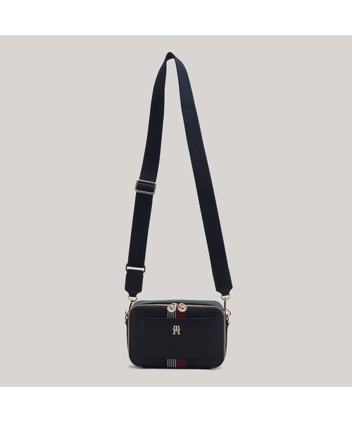 TOMMY HILFIGER(トミーヒルフィガー)の「ディスティンクトカメラバッグ(ショルダーバッグ・レディース・ネイビー・FREE)」の6枚目の写真