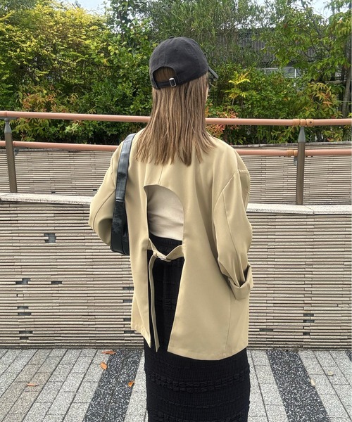 y/m by misato（イムバイミサト）の「バックオープンテーラードジャケット（テーラードジャケット・レディース・アイボリー/ブラック/ベージュ・FREE）」の15枚目の写真