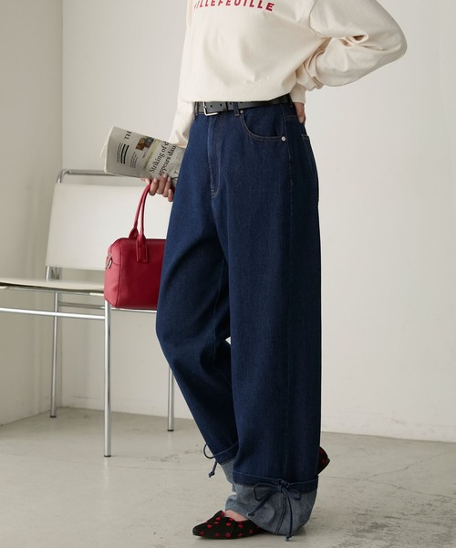 BONLECILL(ボンルシール)の「ターンバックリボンセミワイドデニムパンツ(デニムパンツ・レディース・ブラック/ネイビー・S/M/L)」の1枚目の写真