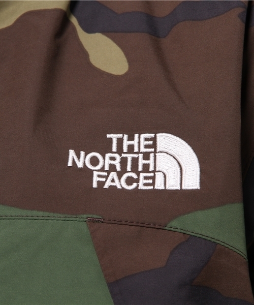 THE NORTH FACE（ザノースフェイス）の「ザ・ノース・フェイス　メンズマウンテンジャケット　/　ノベルティドットショットジャケット（マウンテンパーカー・メンズ・グレー系カモフラージュ/ウッドランド/ストライプ/ブルー系その他/グリーン系その他/ブルー系その他2/ブラック系その他/グリーン系カモフラージュ/ホワイト系その他2/ストーン/グリーン系その他2・MEDIUM/SMALL/LARGE/X-LARGE）」の20枚目の写真