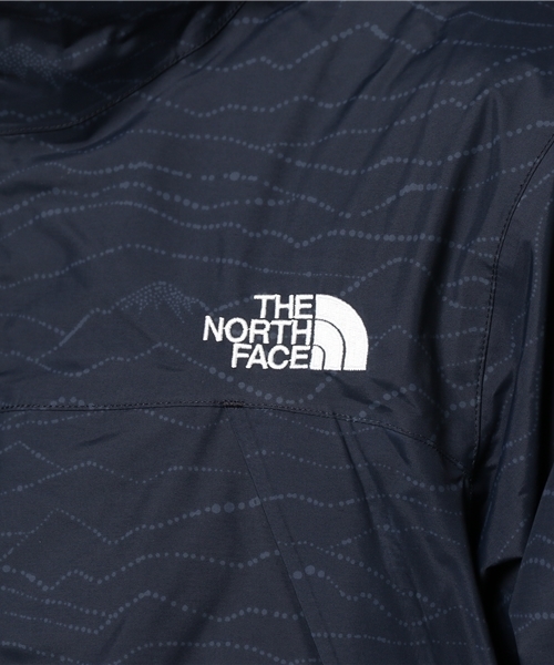 THE NORTH FACE（ザノースフェイス）の「ザ・ノース・フェイス　メンズマウンテンジャケット　/　ノベルティドットショットジャケット（マウンテンパーカー・メンズ・グレー系カモフラージュ/ウッドランド/ストライプ/ブルー系その他/グリーン系その他/ブルー系その他2/ブラック系その他/グリーン系カモフラージュ/ホワイト系その他2/ストーン/グリーン系その他2・MEDIUM/SMALL/LARGE/X-LARGE）」の13枚目の写真