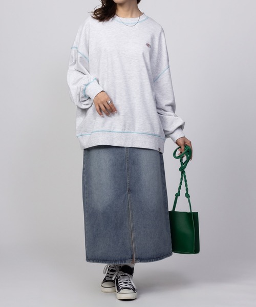 Dickies(ディッキーズ)の「Dickies 裏毛ワッペン付きトレーナー(スウェット・レディース・ライトグレー/ブラック/ワイン・フリー)」の9枚目の写真
