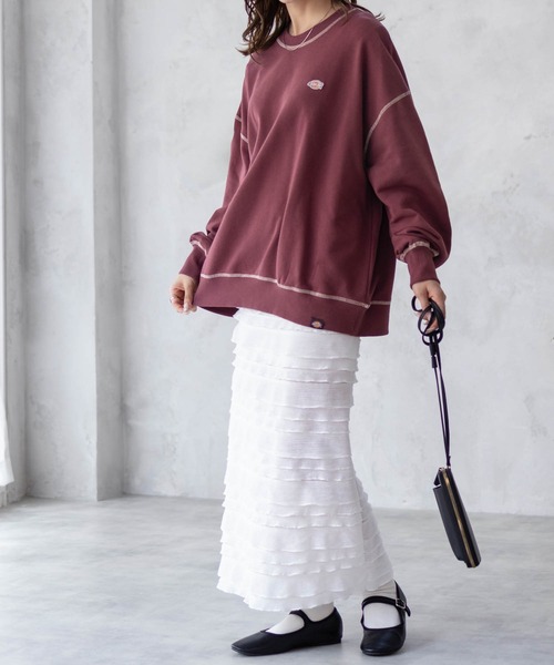 Dickies(ディッキーズ)の「Dickies 裏毛ワッペン付きトレーナー(スウェット・レディース・ライトグレー/ブラック/ワイン・フリー)」の4枚目の写真