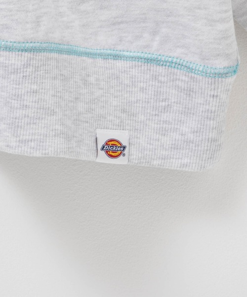 Dickies(ディッキーズ)の「Dickies 裏毛ワッペン付きトレーナー(スウェット・レディース・ライトグレー/ブラック/ワイン・フリー)」の13枚目の写真