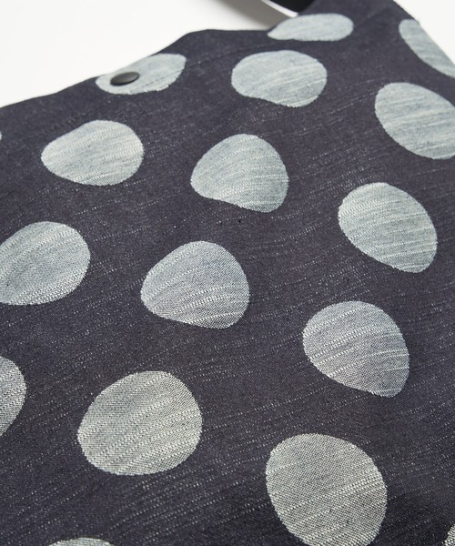 gomme（ゴム）の「ミックスデニムトートバッグ（トートバッグ・レディース・インディゴブルー・FREE）」の6枚目の写真