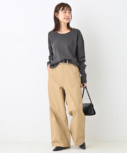 SLOBE IENA（スローブイエナ）の「Uネックワッフルプルオーバー（Tシャツ/カットソー・レディース・チャコールグレー/サファリグリーン/ベージュ・FREE）」の4枚目の写真