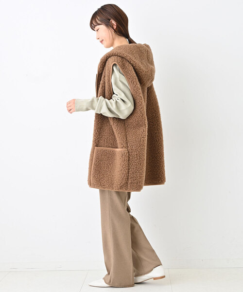 SLOBE IENA（スローブイエナ）の「Uネックワッフルプルオーバー（Tシャツ/カットソー・レディース・チャコールグレー/サファリグリーン/ベージュ・FREE）」の20枚目の写真