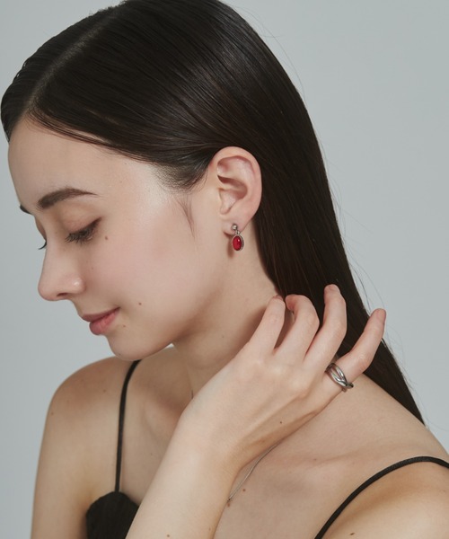 ciite' surgical stainless（シーテサージカルステンレス）の「【 金属アレルギー対応 】 オーバルカラーピアス サージカルステンレス   (両耳用)（ピアス（両耳用）・レディース・レッド/ピンク・FREE）」の14枚目の写真