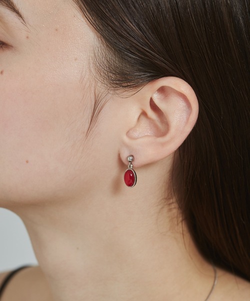 ciite' surgical stainless（シーテサージカルステンレス）の「【 金属アレルギー対応 】 オーバルカラーピアス サージカルステンレス   (両耳用)（ピアス（両耳用）・レディース・レッド/ピンク・FREE）」の18枚目の写真