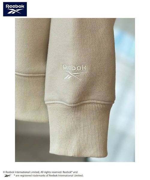 Reebok(リーボック)の「【別注限定展開】Reebok裏起毛ツイルワッペンロゴトレーナー(スウェット・メンズ・グリーン/ネイビー/グレイッシュベージュ・M/L/XL)」の6枚目の写真