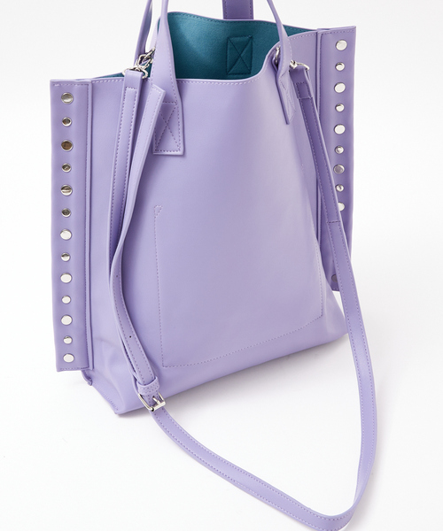 cheek(BAG)(チーク)の「【cheek/チーク】2WAY トートバッグ / リベット / フェイクレザー / 軽量(トートバッグ・レディース・ラベンダー/ブラック/シルバー/キャメル/イエロー・フリー)」の16枚目の写真