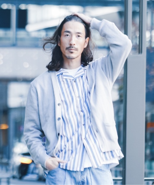 TETE（テット）の「【TETE SELECTION】［オンオフどちらのスタイルでも使える］スタンダードサイジングベーシックデザインコットンVネックニットカーディガン/（カーディガン/ボレロ・メンズ・ベージュ/ネイビー/グレー/ブラック・MEDIUM/LARGE/X-LARGE）」の3枚目の写真