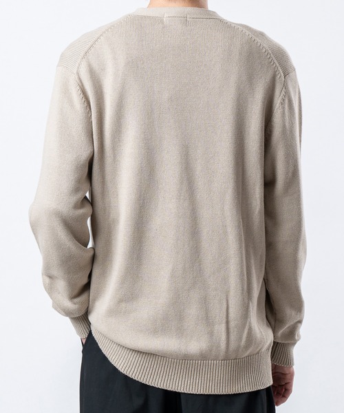 TETE（テット）の「【TETE SELECTION】［オンオフどちらのスタイルでも使える］スタンダードサイジングベーシックデザインコットンVネックニットカーディガン/（カーディガン/ボレロ・メンズ・ベージュ/ネイビー/グレー/ブラック・MEDIUM/LARGE/X-LARGE）」の10枚目の写真