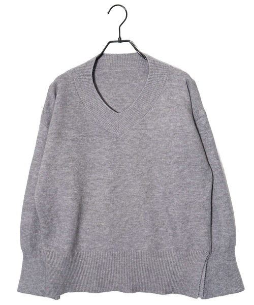 セール】ゆったり ふわふわ 抜け感 Vネック ニット セーター（ニット