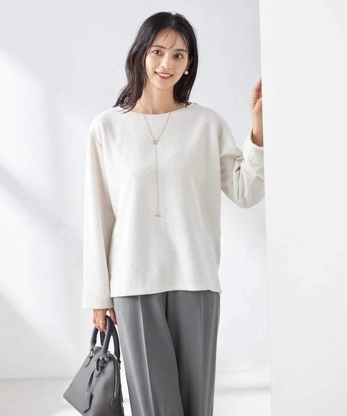 a.v.v(アーヴェヴェ)の「【洗える】ラメニットソートップス(Tシャツ/カットソー・レディース・アイボリー/ダークインディゴブルー・36/38/40/42/34)」の4枚目の写真