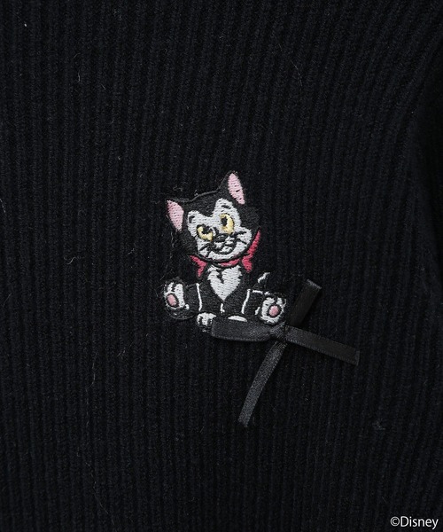Disney(ディズニー)の「Disney/フィガロ刺繍袖フェザーニット(ニット/セーター・レディース・ブラック/アイボリー・FREE)」の19枚目の写真