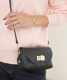 AULENTTI | 【AULENTTI/オウレンティ】レザーポシェット(ショルダーバッグ)