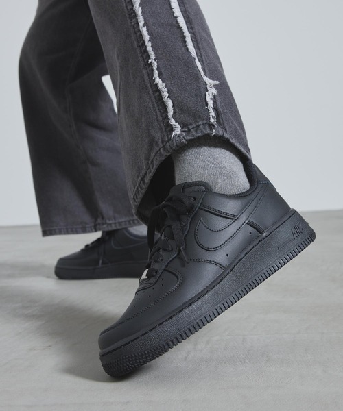 NIKE(ナイキ)の「ナイキ エア フォース 1 '07 ウィメンズシューズ / Nike Air Force 1 '07 Women's Shoes DD8959-001 Black(スニーカー・レディース・ブラック・22/22.5/23/23.5/24/24.5/25/25.5/26/26.5/27/27.5/28/28.5/29)」の16枚目の写真