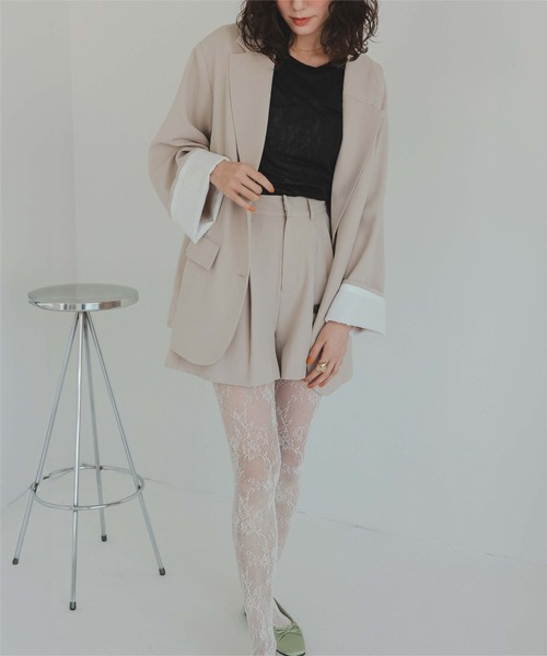 titivate(ティティベイト)の「ワイドスリーブオーバージャケット(テーラードジャケット・レディース・ライトカーキ/ライトベージュ・L/M/S)」の13枚目の写真