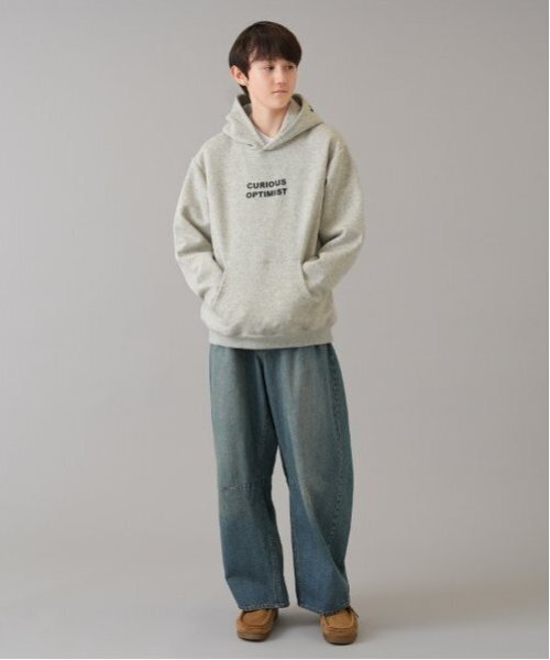 GLAZOS（グラソス）の「【毛玉になりにくいしっかり暖か素材】裏起毛・フードプリントプルオーバーパーカー（スウェット・キッズ・ホワイト/ブルー/グレー/ブラック・S/M/L/LL）」の6枚目の写真