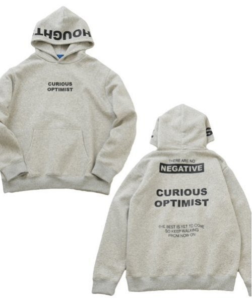 GLAZOS（グラソス）の「【毛玉になりにくいしっかり暖か素材】裏起毛・フードプリントプルオーバーパーカー（スウェット・キッズ・ホワイト/ブルー/グレー/ブラック・S/M/L/LL）」の8枚目の写真