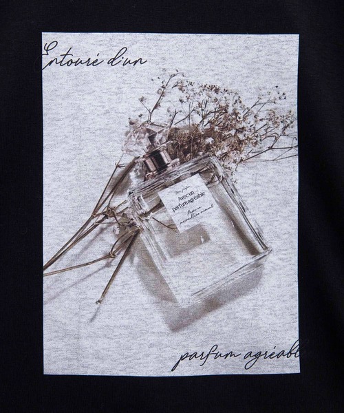 31 Sons de mode(トランテアン ソン ドゥ モード)の「フラワーフォトTシャツ(Tシャツ/カットソー・レディース・ブラック/オフホワイト・フリー)」の4枚目の写真