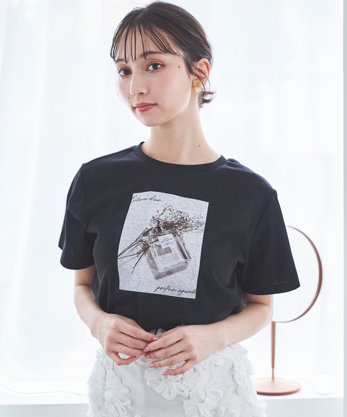 31 Sons de mode(トランテアン ソン ドゥ モード)の「フラワーフォトTシャツ(Tシャツ/カットソー・レディース・ブラック/オフホワイト・フリー)」の13枚目の写真