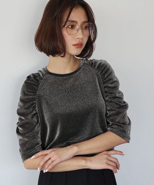 ELFRANK(エルフランク)の「ギャザースリーブラメカットソー(Tシャツ/カットソー・レディース・ブラック系/アイボリー系/ブラック・FREE)」の2枚目の写真