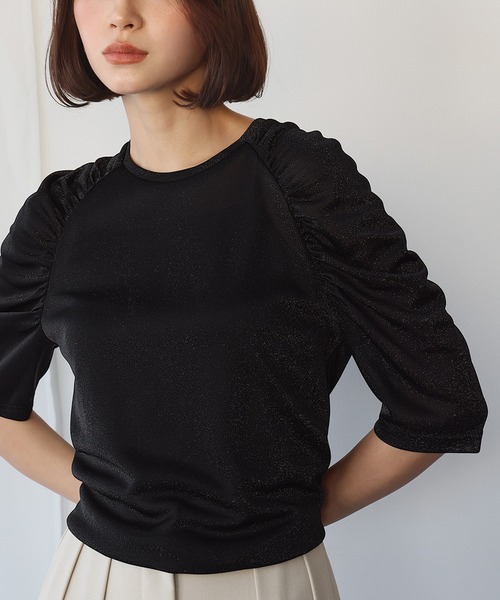 ELFRANK(エルフランク)の「ギャザースリーブラメカットソー(Tシャツ/カットソー・レディース・ブラック系/アイボリー系/ブラック・FREE)」の1枚目の写真