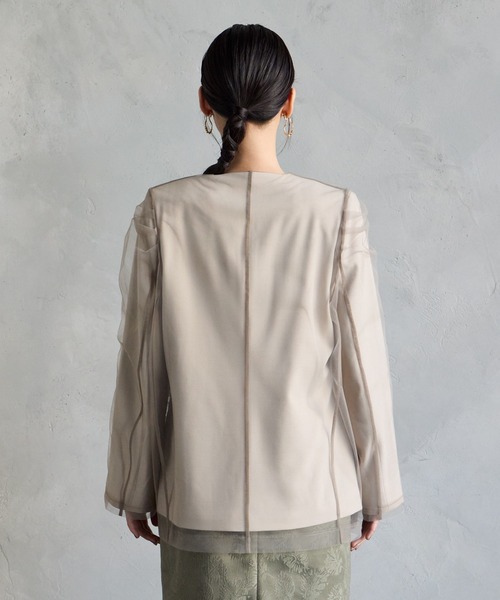 AIMER(エメ)の「チュールレイヤードノーカラージャケット(ノーカラージャケット・レディース・チャコールグレー/ベージュ・MEDIUM)」の13枚目の写真