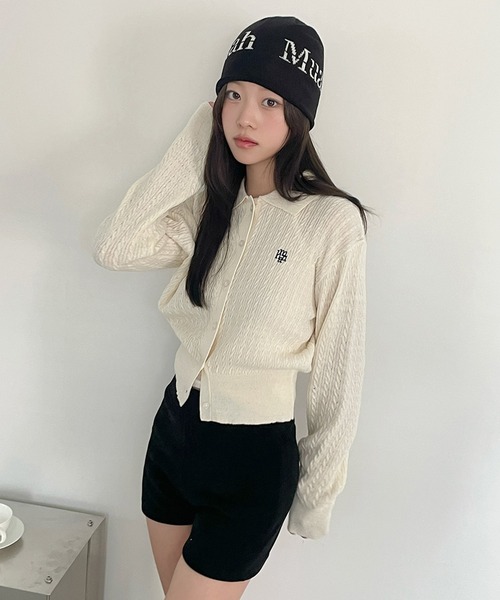 muahmuah(ムーアムーア)の「A'GEM/9 × .kom 『muah muah/ムーアムーア』 LOGO COLLAR CABLE CARDIGAN/ロゴカラー ケーブル カーディガン(カーディガン/ボレロ・レディース・ブラック/ネイビー/アイボリー・FREE)」の6枚目の写真