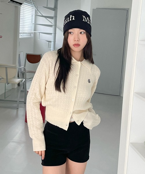 muahmuah(ムーアムーア)の「A'GEM/9 × .kom 『muah muah/ムーアムーア』 LOGO COLLAR CABLE CARDIGAN/ロゴカラー ケーブル カーディガン(カーディガン/ボレロ・レディース・ブラック/ネイビー/アイボリー・FREE)」の5枚目の写真