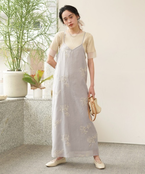 ＊新品＊セルフポートレート♡刺繍　ワンピース　ドレス　キャミワンピース niana 刺繍レースロングカーデキャミワンピセットドレス 結婚式