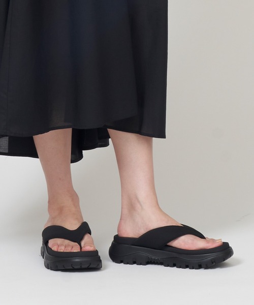 SHAKA(シャカ)の「SHAKA 厚底 パフィ トングサンダル KHAZANA THONG EX(サンダル・レディース・ブラック/ボルドー/ナチュラル・23/24/25/26/27/22/28)」の18枚目の写真