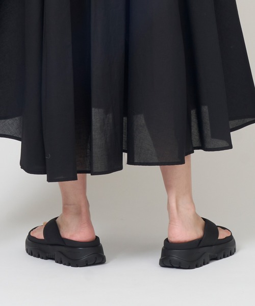 SHAKAゼブラ柄 トングサンダル SANDAL SHAKA新作】上品で可愛い…個性派「アニマル柄」サンダルが本革で