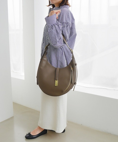 Jewelna Rose(ジュエルナローズ)の「セレーナ・ワンショルダーバッグ 16149(トートバッグ・レディース・ライトベージュ/チャコールグレー・FREE)」の2枚目の写真