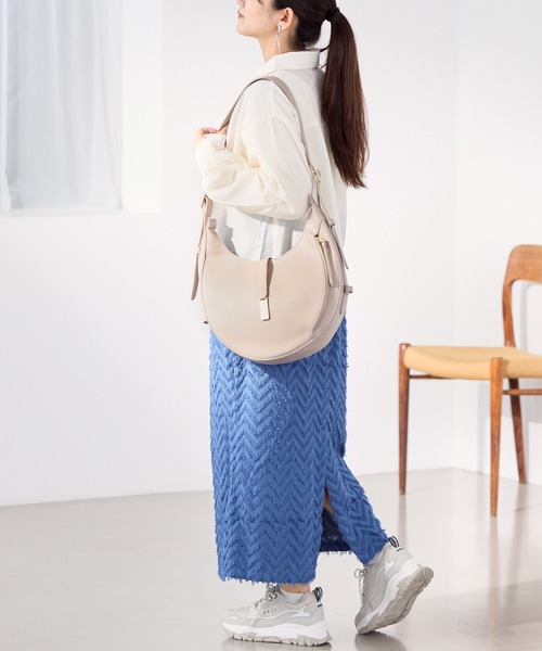 Jewelna Rose(ジュエルナローズ)の「セレーナ・ワンショルダーバッグ 16149(トートバッグ・レディース・ライトベージュ/チャコールグレー・FREE)」の4枚目の写真