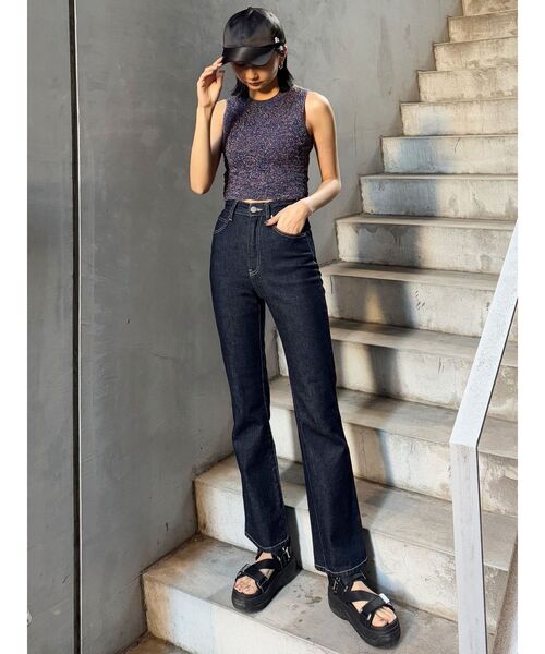 MURUA（ムルーア）の「ハイウエストヴィンテージフレアデニム（デニムパンツ・レディース・インディゴブルー/ブラック/ブルー・0/1/2）」の8枚目の写真