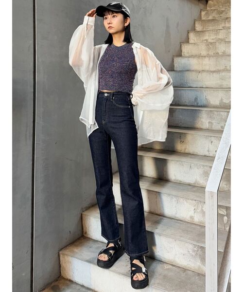 MURUA（ムルーア）の「ハイウエストヴィンテージフレアデニム（デニムパンツ・レディース・インディゴブルー/ブラック/ブルー・0/1/2）」の11枚目の写真