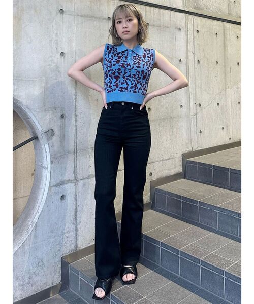 MURUA（ムルーア）の「ハイウエストヴィンテージフレアデニム（デニムパンツ・レディース・インディゴブルー/ブラック/ブルー・0/1/2）」の13枚目の写真