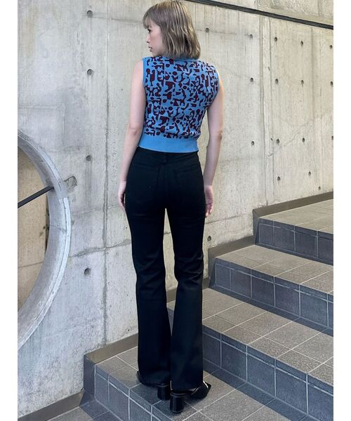 MURUA（ムルーア）の「ハイウエストヴィンテージフレアデニム（デニムパンツ・レディース・インディゴブルー/ブラック/ブルー・0/1/2）」の14枚目の写真