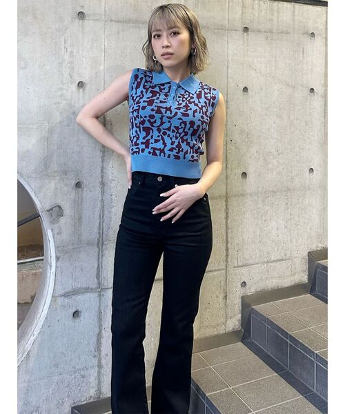 MURUA（ムルーア）の「ハイウエストヴィンテージフレアデニム（デニムパンツ・レディース・インディゴブルー/ブラック/ブルー・0/1/2）」の15枚目の写真