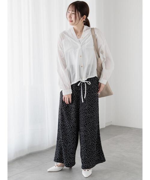 Te chichi TERRASSE（テチチテラス）の「メタルボタンドロストシャツ《2025spring catalog item》（シャツ/ブラウス・レディース・イエロー/チャコールグレー/オフホワイト・F）」の18枚目の写真