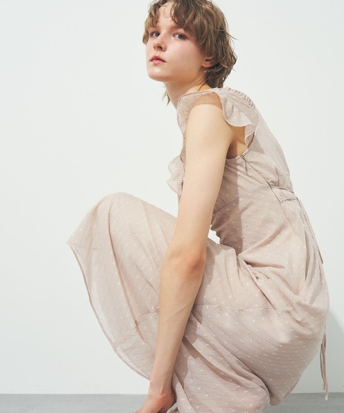 DEICY(デイシー)の「ラメストライプワンピース(ワンピース・レディース・ライトベージュ/ピンク・1/0)」の12枚目の写真