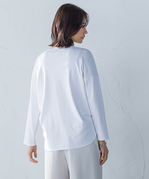 LAUTREAMONT（ロートレアモン）の「ベーシックロングスリーブT≪接触冷感/洗濯機で洗える≫（Tシャツ/カットソー・レディース・ホワイト/ホワイト系その他/ブラック系その他・9号）」の6枚目の写真