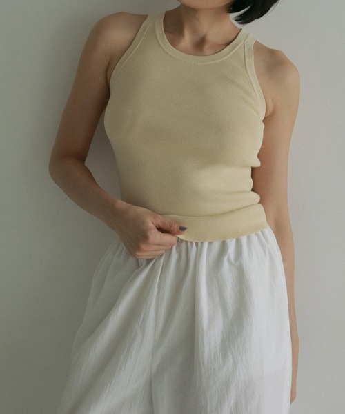 anuke(アンヌーク)の「Highgauge Knit Tanktop(タンクトップ・レディース・ブラウン/ブルー系その他/ブラック/クリーム・FREE)」の3枚目の写真
