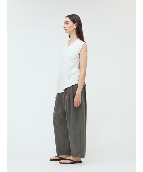 mizuiroind(ミズイロインド)の「mizuiro ind ハイウエストタックパンツ(その他パンツ・レディース・ブラック/グレー/ベージュ/ネイビー/ベージュ系その他・FREE)」の16枚目の写真